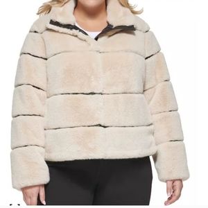 Karl Lagerfeld Paris Women's Plus Size Faux-Fur Coat, Size 1X, EUC